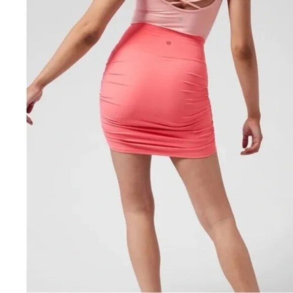 Athleta Transcend Skort Jupe-Short Ruched Mini Skirt Coral Pink 2X - Picture 3 of 7